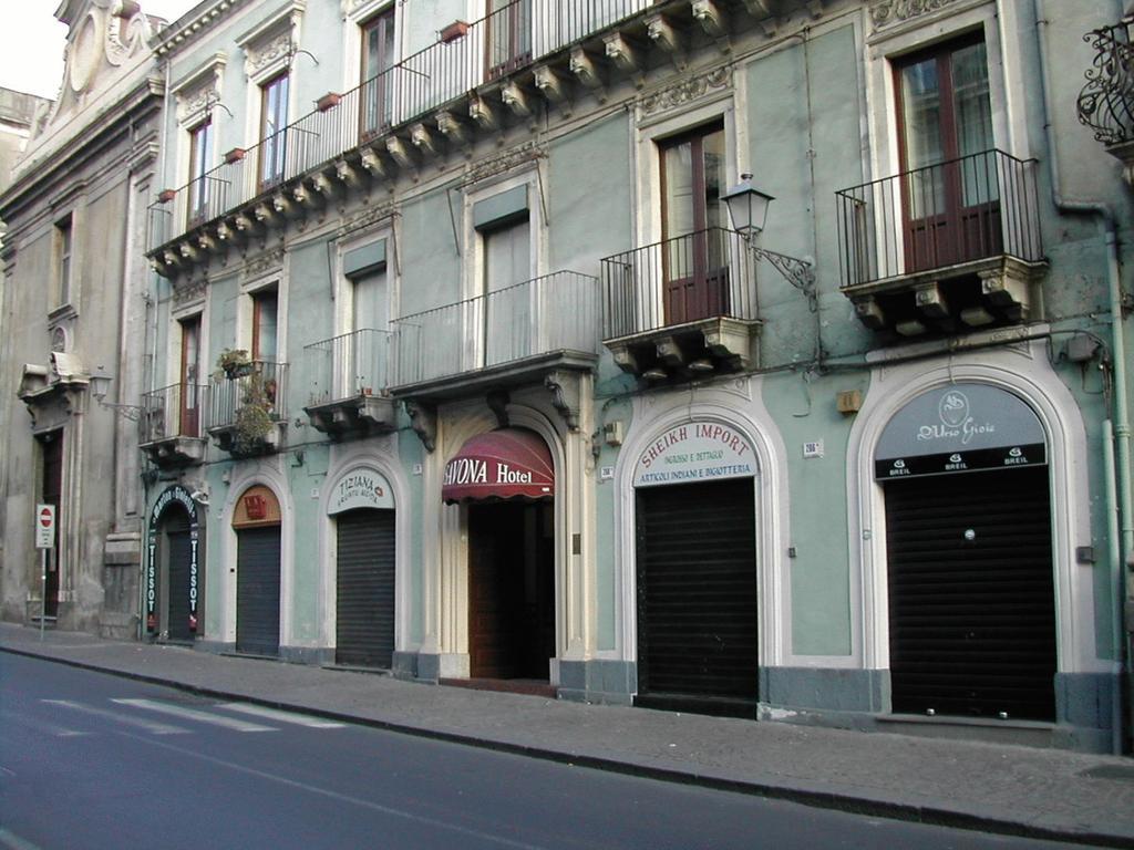 Al Duomo Inn CTA Exterior foto